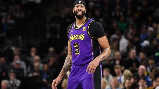 一名球员或 一名球员或