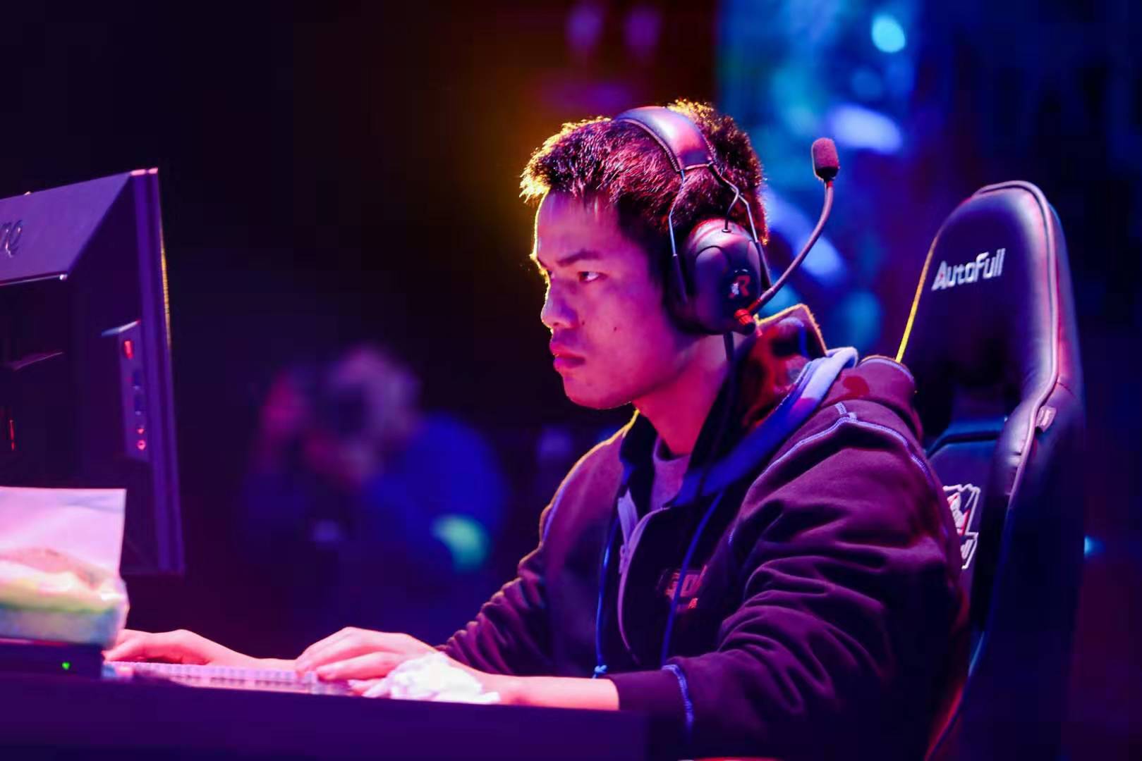 对于哈里 对于哈里