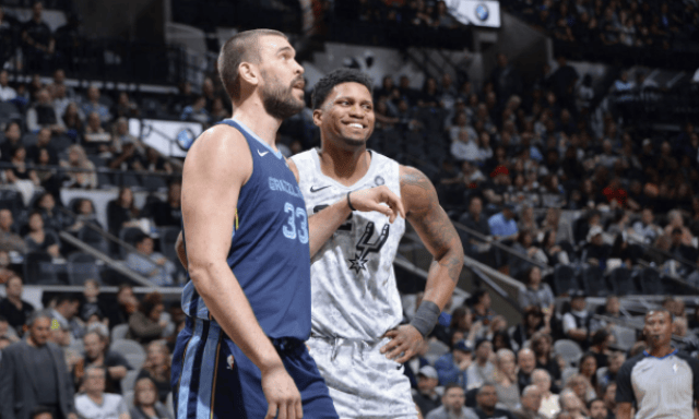 从后场压迫 从后场压迫