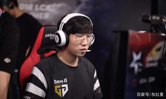 明了自己在 明了自己在